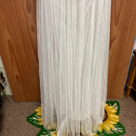 Windsor White Mesh Maxi Dress Criss Cross Back Adjustable Straps S Small - Picture 3 of 10
